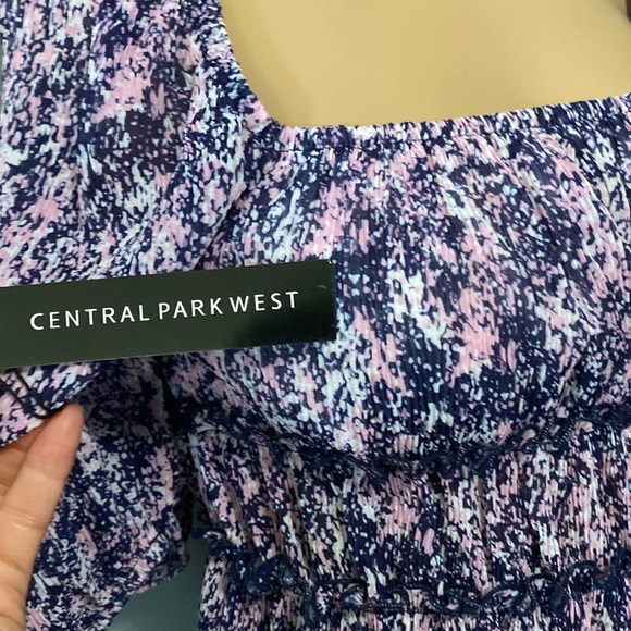 NWT BOHO style top with puffy sleeve on or off shoulder style size small purple - Picture 4 of 5